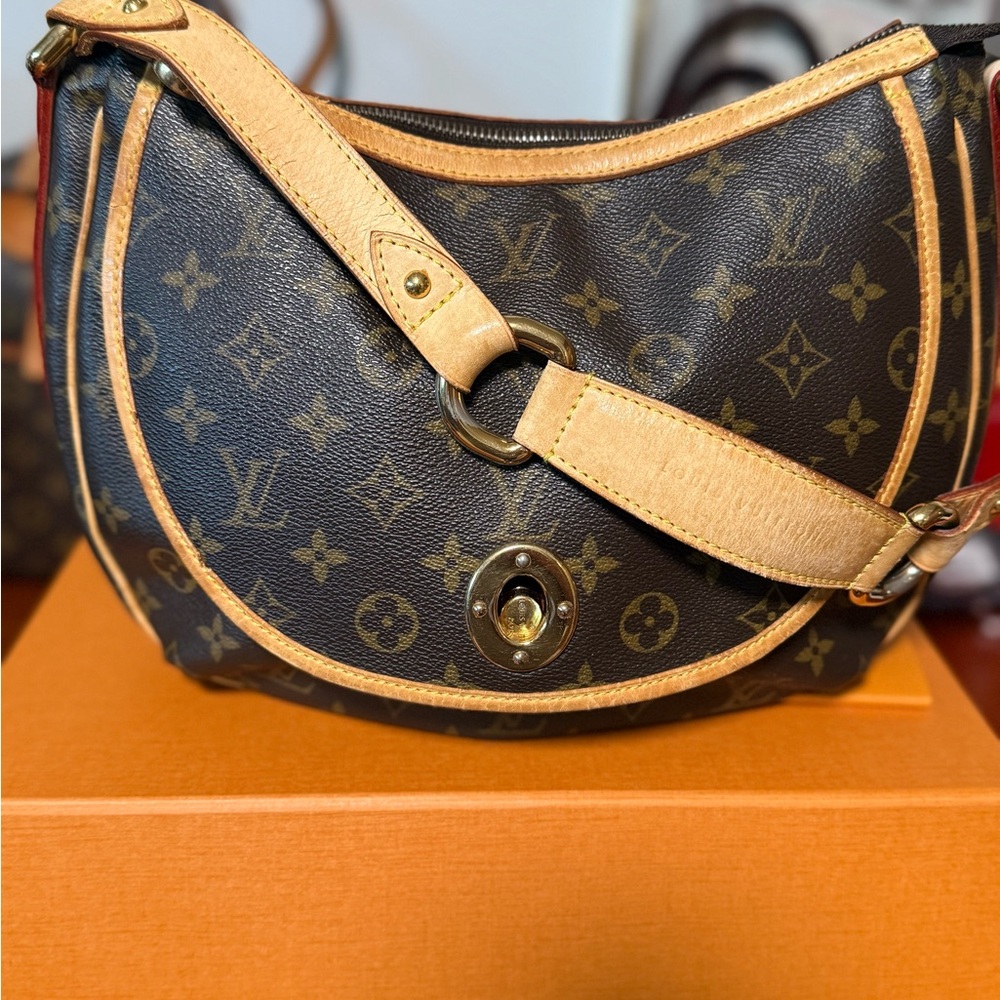 Louis Vuitton Monogram Canvas Shoulder Bag - Black and Tan